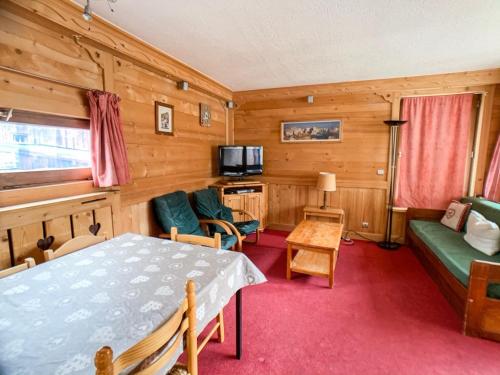 Appartement lumineux proche pistes et commerces, balcon, 6 personnes, parking