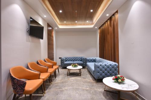 Χώρος καθιστικού στο Regenta Fairlark Vadodara