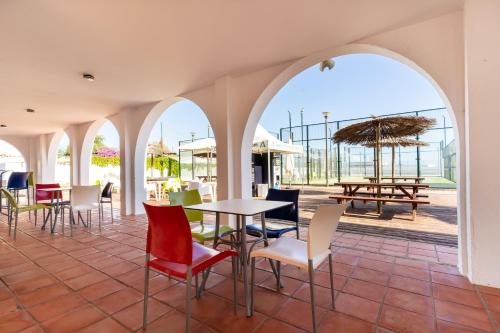 Restaurace v ubytování Albergue Inturjoven Punta Umbría