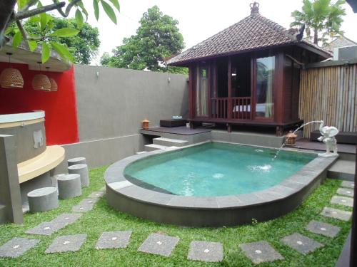 Swimmingpoolen hos eller tæt på Bali Elephants Boutique Villa