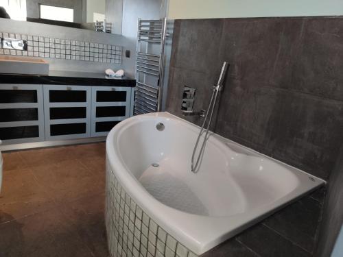 Luxury Living Athens by YHA
