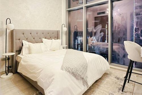 Lovely 3 bedroom (all ensuite) in Atria residence, Business Bay, Downtown