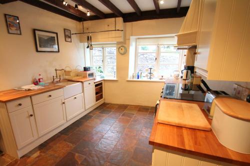 Yew Tree Cottage, Timberscombe – Photos 3