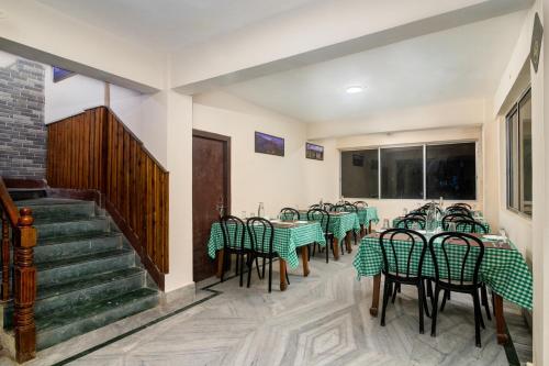 Χώρος καθιστικού στο Muscatel Roma - 400 Mts from Mall Road