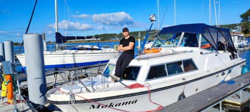 Noclegi na jachcie, accommodation Gdańsk, Trójmiasto, House Boat, dom na wodzie, 2 cabin, gorący prysznic hot shower, WC, rejs gratis, free cruise included