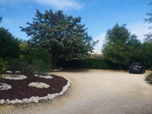 Zahrada ubytování Chambre d hôtes Cabries Calas 5 min gare TGV Aix Pôle d activités d Aix en Provence et Arena