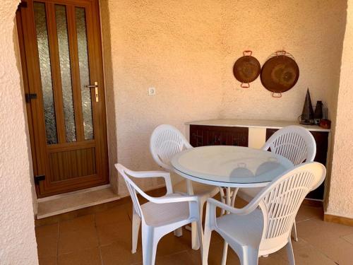 Fotografia z galérie ubytovania 2 Bedroom Villa in Benissa! v destinácii Benissa