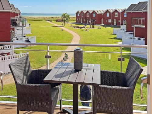 En balkong eller terrass på 6 person holiday home in Hadsund