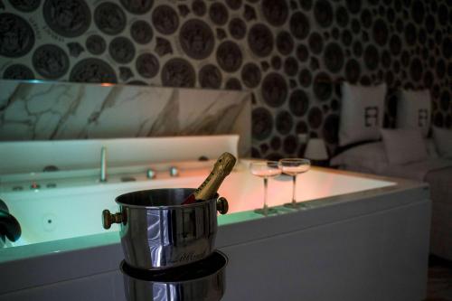Bilik mandi di EF Luxury Living