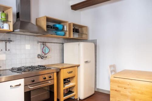 Classic Florentine Flat Near Piazza Santa Croce