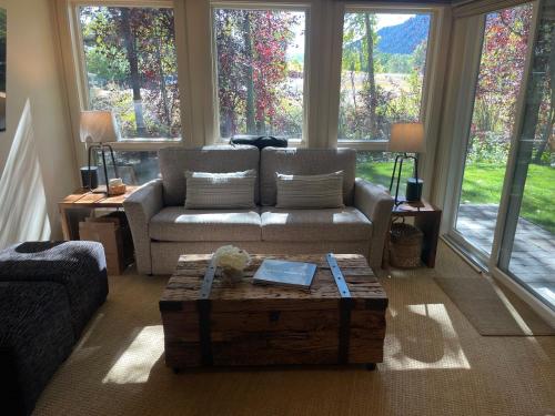 Trail Creek Place 2 – Photos 2