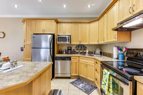 Gallery image of Grandma's Elephant Hideaway in Penticton