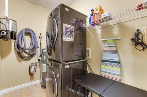 Gallery image of Grandma's Elephant Hideaway in Penticton