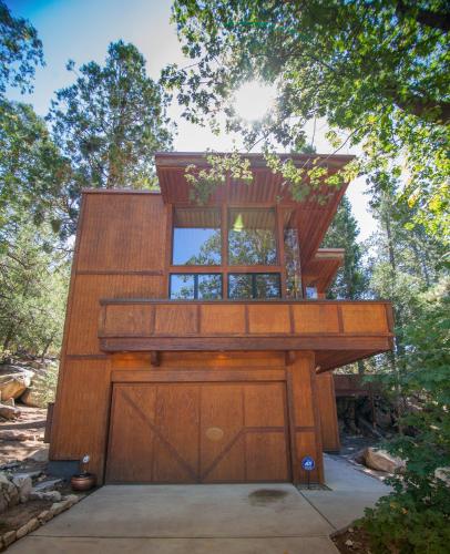 インが所在する建物
