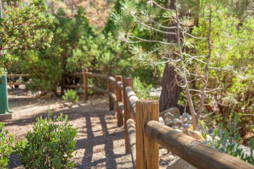 Idyllwild Innにある庭