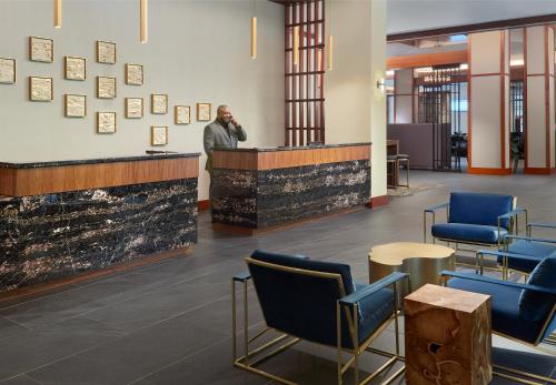 Lobbyn eller receptionsområdet på Emory Conference Center Hotel