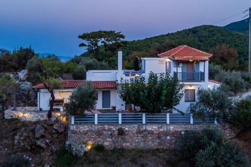 Gallery image of Villa Rose in Glóssa