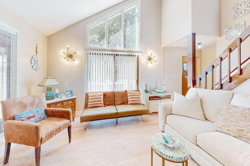 Denton Manor --- 77 Dorothy Circle – Photos 2