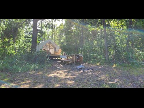 Tentrr - Beerocracy Colonial Camp – Photos 3