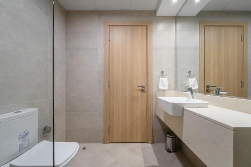 Koupelna v ubytování ALH Vacay - Peaceful 2 Bedroom perfect for family