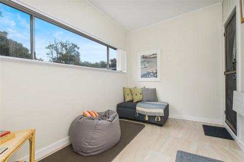 Χώρος καθιστικού στο ONDINE, 4 Belmore Street