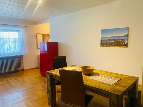 Fotografie z fotogalerie ubytování Ferienwohnungen Bachblick v destinaci Übersee
