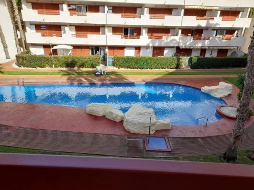 Inviting 2-Bed Apartment in Playa Flamenca