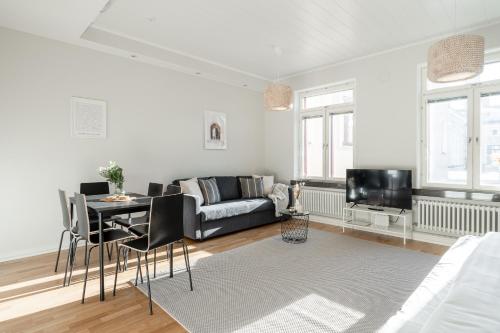 Foto Renovated 1BR at Main Square - Sauna & Parking 6