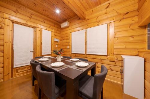 Φωτογραφία από το άλμπουμ του Suite Villa Yamanakako Finland Log σε Yamanakako