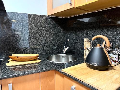 Η κουζίνα ή μικρή κουζίνα στο Apartament La Gisca - L'Amfitriona