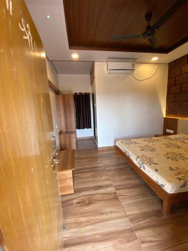 Gallery image of Hotel Omkar- The Best Holiday Home in Harihareshwar