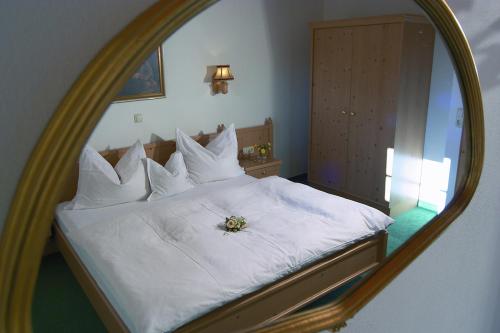 A bed or beds in a room at Appartement Residenz Klabacher