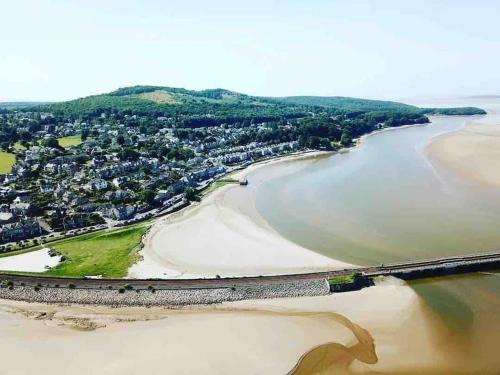 Gallery image of Mews Cottage Arnside - 2 Bedroom Cottage in Arnside