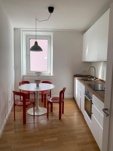 Η κουζίνα ή μικρή κουζίνα στο Charmante Stadtwohnung im Textilviertel