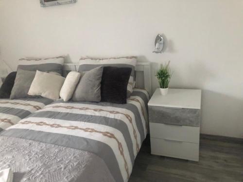 Katil atau katil-katil dalam bilik di Bolkovac Apartman Ulica Donje selo 33 Fužine