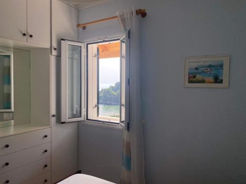 Kúpeľňa v ubytovaní Corfu Glyfada Beach Apartment 86