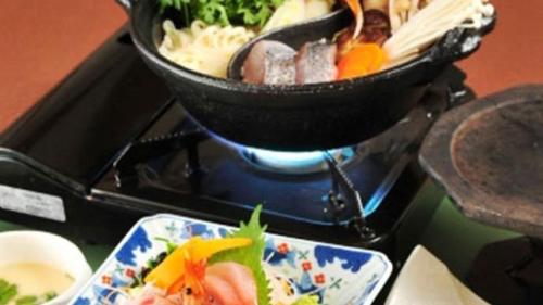 ホテルの敷地内または近くでの食事または食べ物