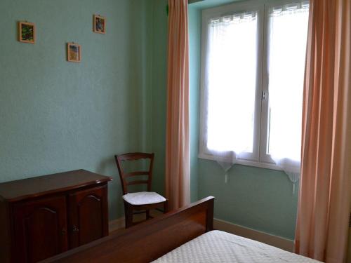 Photo de la galerie de l'établissement Maison de plain-pied avec jardin clos, jeux enfants, vélos, animaux acceptés, proche Montbron - FR-1-653-6, à Vouthon