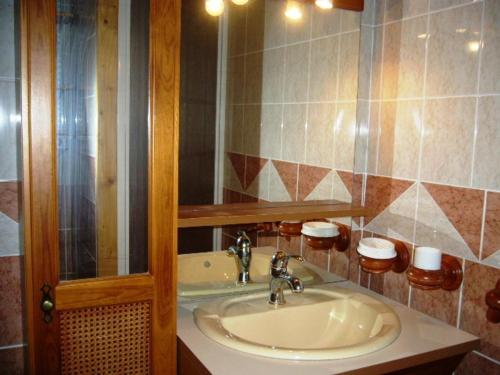 Kúpeľňa v ubytovaní Studio cabine au pied des pistes avec balcon, Villard-de-Lans - FR-1-689-51