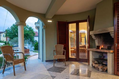 Fotografie z fotogalerie ubytování Charming Villa Rea with heated pool v destinaci Sveti Filip i Jakov