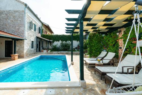 Stone Villa Mia with pool – Photos 3