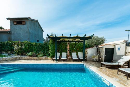 Stone Villa Mia with pool – Photos 5