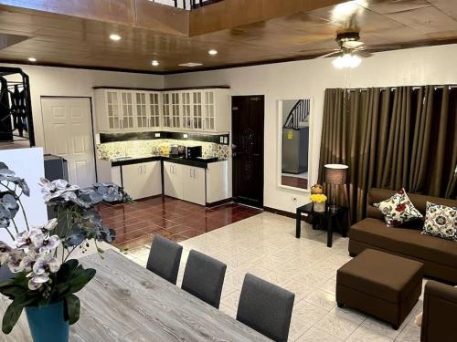 Gallery image of Charming 3-Bedroom Country Farm Home Pool ParkSprings Lipa in Lipa