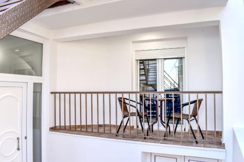 La Maison Plakes 3 BDR Apt
