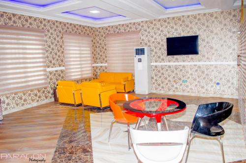 De Peace Hotel and Suites – Photos 3