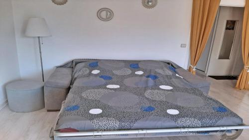 Appartement moderne et climatisé avec grande terrasse proche centre-ville Sainte-Maxime - Le Patio Fleuri
