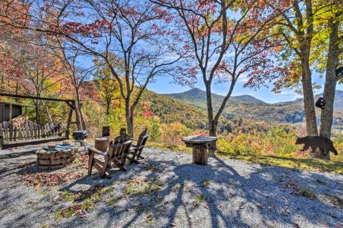 Gallery image of Private Hilltop Sanctuary with Panoramic Views! in Hiawassee