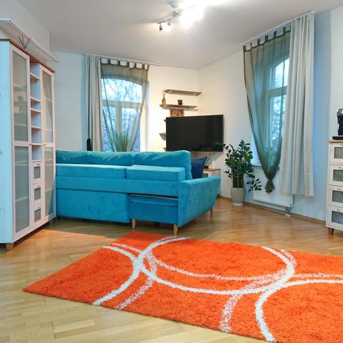 Bright and cozy city center 1 br ap, Free parking!