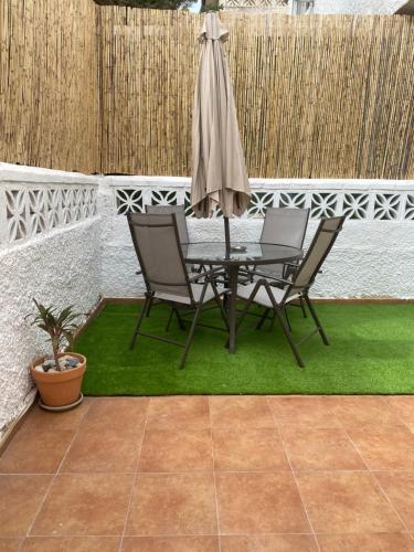 Fotografia z galérie ubytovania Chalet adosado corta temporada 2 dormitorios v destinácii Benalmádena