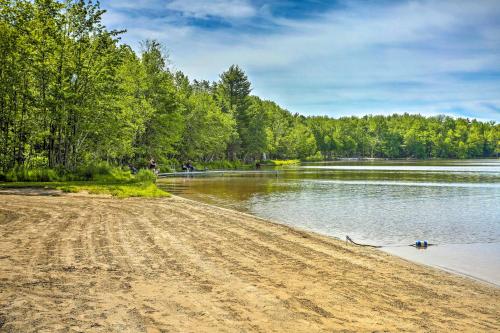Charming Arrowhead Lake Getaway with Fire Pit! – Photos 2